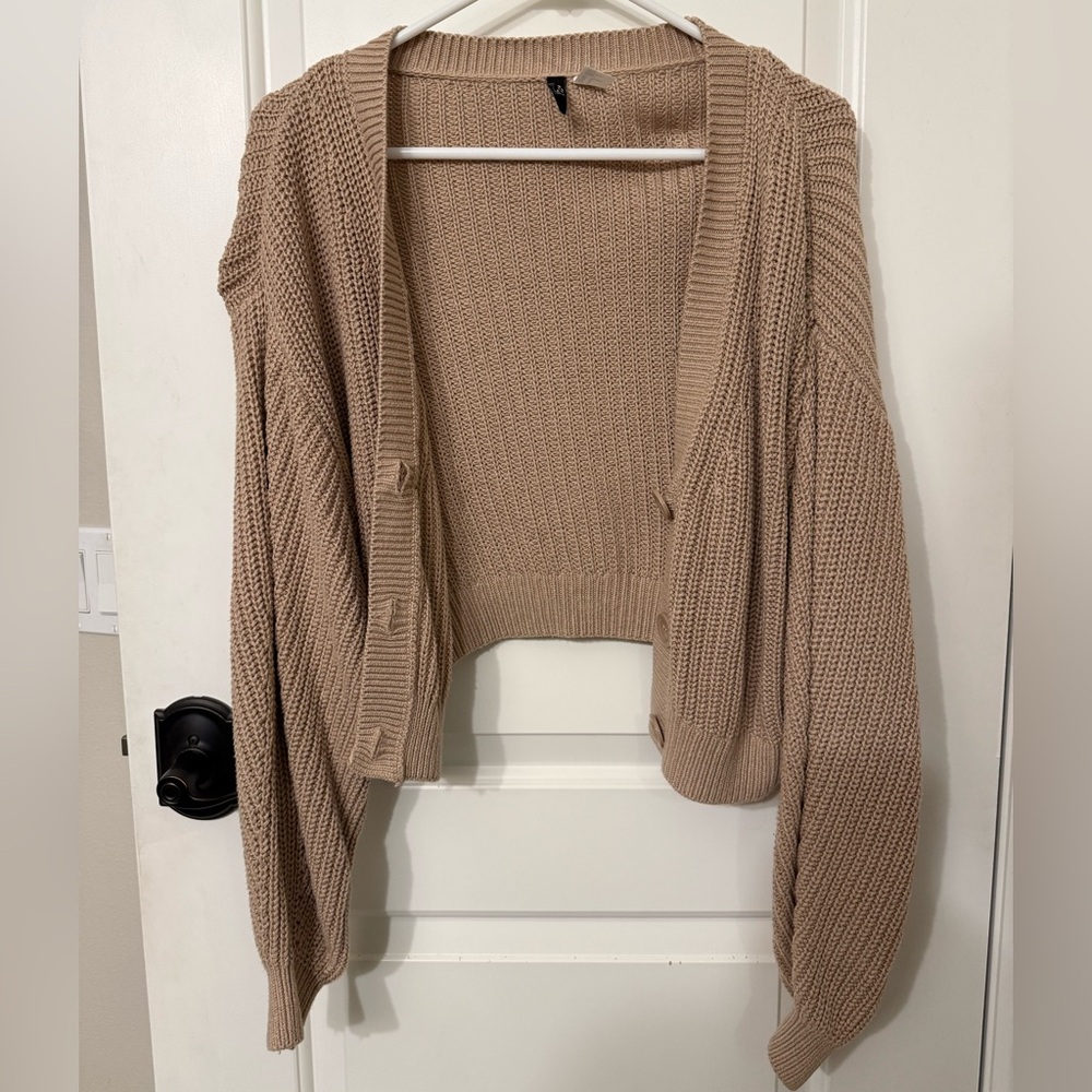 H&M Women's Beige Cardigan Sweater